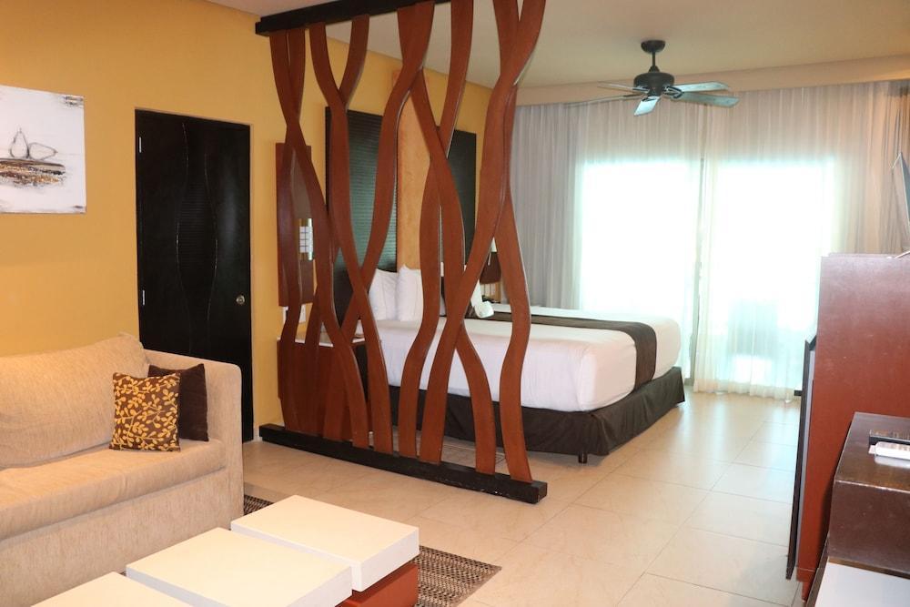 Generations Riviera Maya Family Resort Catamaran, Water Park & More Inclusive 푸에르토 모렐로스 외부 사진