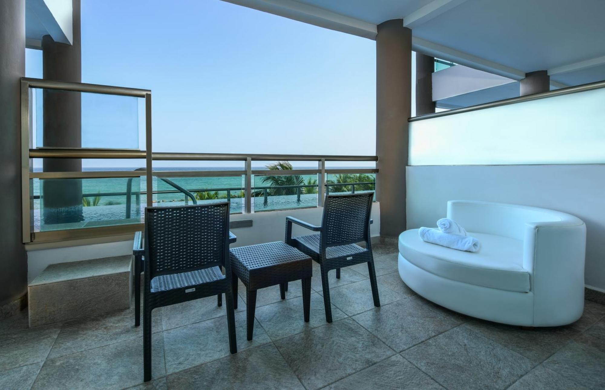 Generations Riviera Maya Family Resort Catamaran, Water Park & More Inclusive 푸에르토 모렐로스 외부 사진